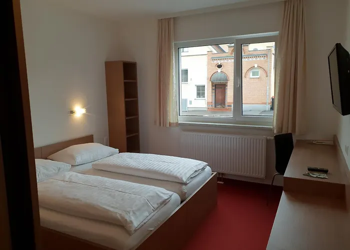 מוטל Fairsleep Hainburg 3*